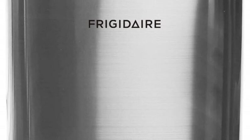 frigidaire efic123 ss counter top maker review